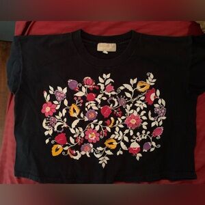 ❤️3/$20 Short sleeved boxy floral crop top